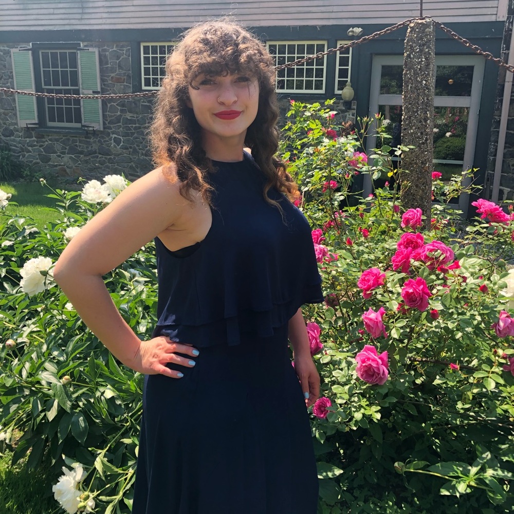 Meet your Posher, Dominique